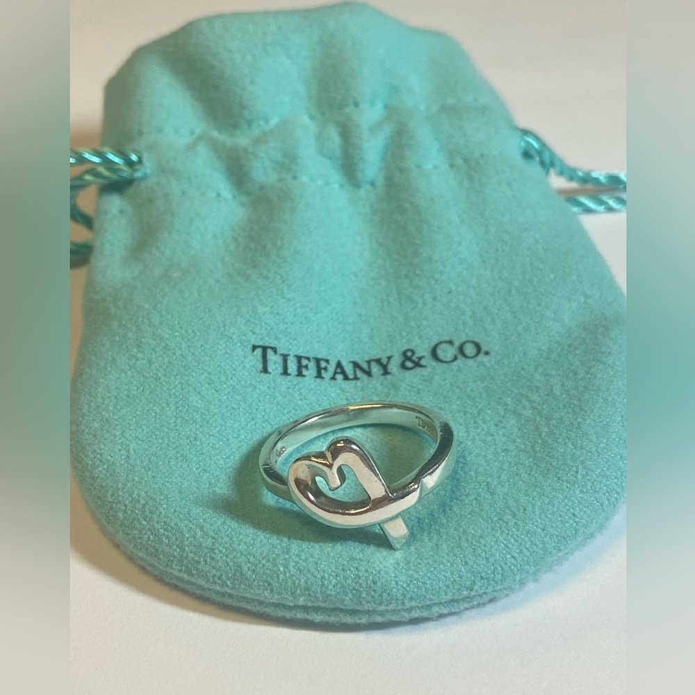 Tiffany & Co. Paloma Picasso 925 Sterling
Silver Loving Heart Ring  Size 8.5